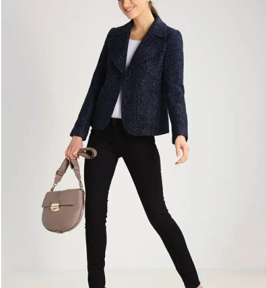 * N.W.T - MICHAEL KORS NAVY BLAZER *